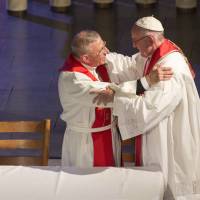 Bishop Younan with Pope Francis | MIKAEL RINGLEADER / IKON