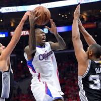 The Clippers’ Jamal Crawford, seen in action during the 2015 playoffs, is set to join the revamped Timberwolves. Crawford, T-Wolves hammer out two-year deal
