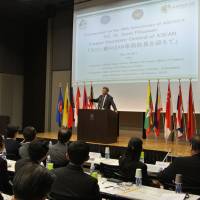 Surin Pitsuwan, former secretary-general of ASEAN and former minster of foreign affairs of Thailand, delivers a speech as part of the 50th anniversary of ASEAN Special Lecture Series in Tokyo on May 19. | ASEAN-JAPAN CENTRE