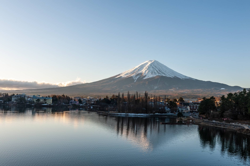 Japan targets ultrarich travelers to boost regional revival