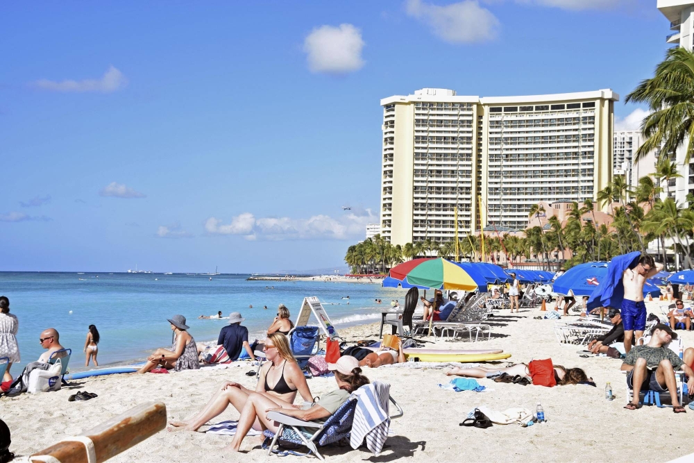Hawaii may let Japanese tourists pass border checks from Japan