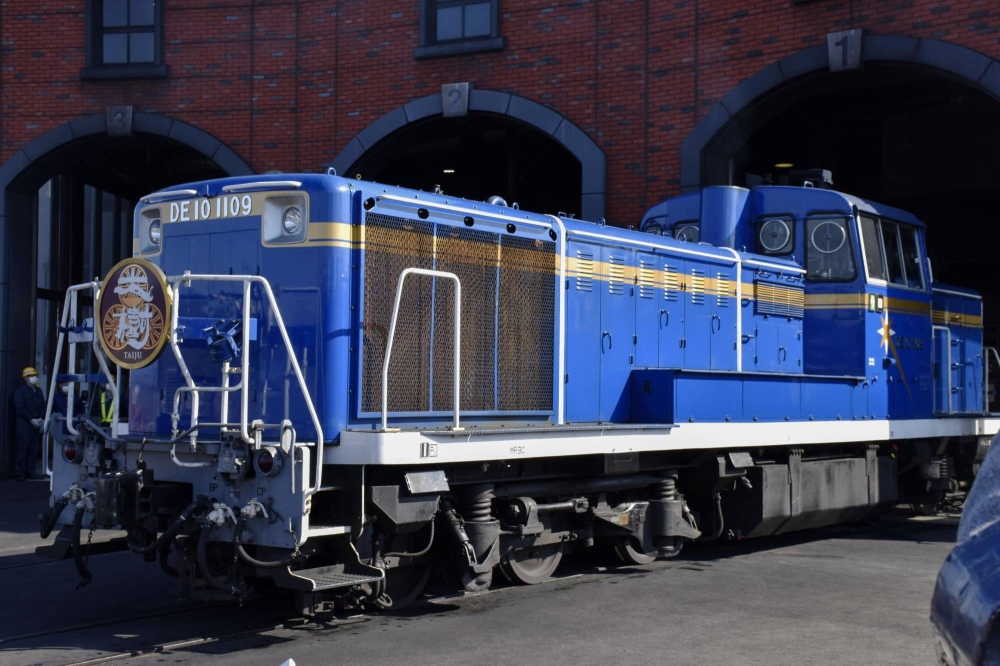 東日本で石炭火力蒸気機関車向けにバイオ燃料の試験が行われた
