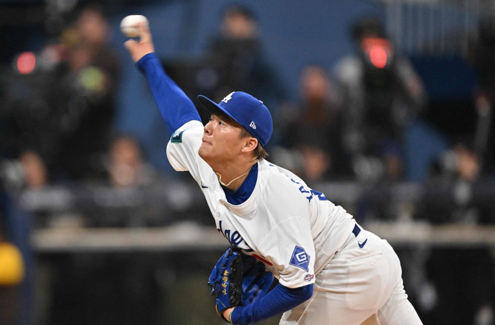 Yamamoto shelled in debut as Dodgers lose to Padres - The Japan Times