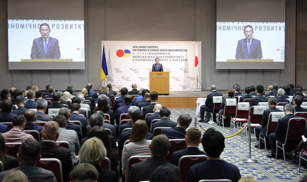 日本、ウクライナへの長期的な民間支援の約束