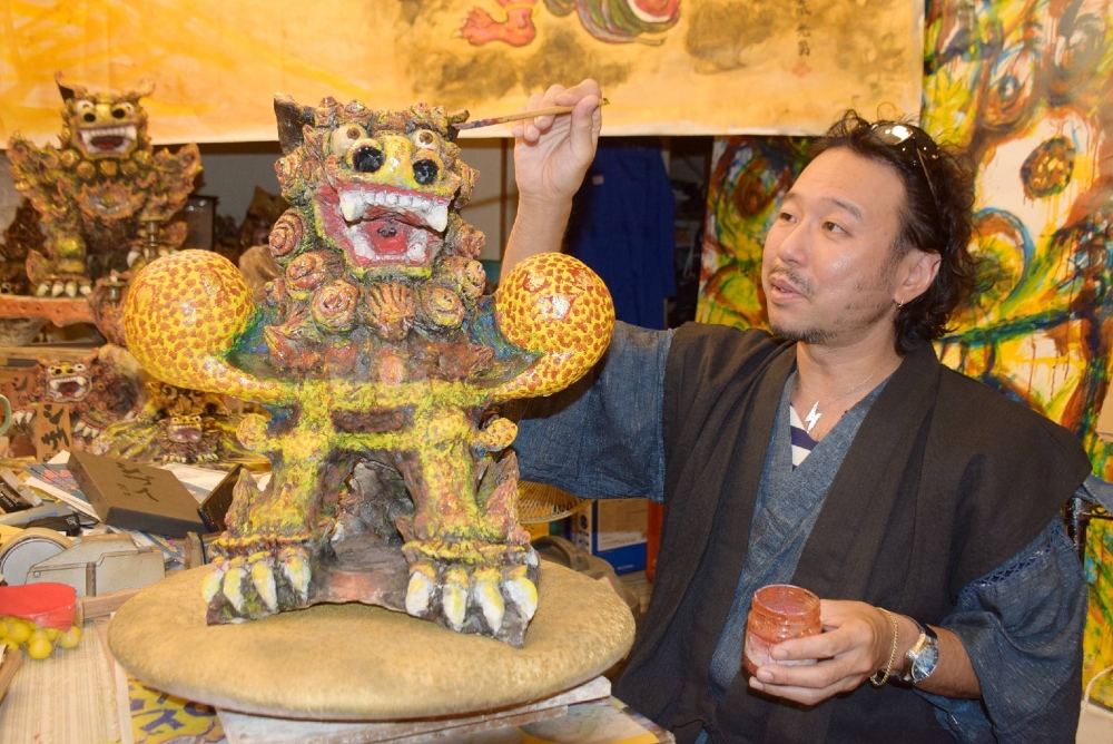 10-meter lion statue to be built in Okinawa with burned Shuri Castle tiles