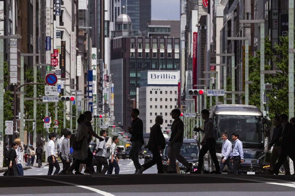 日本中小企業、労働力不足による賃金引き上げ