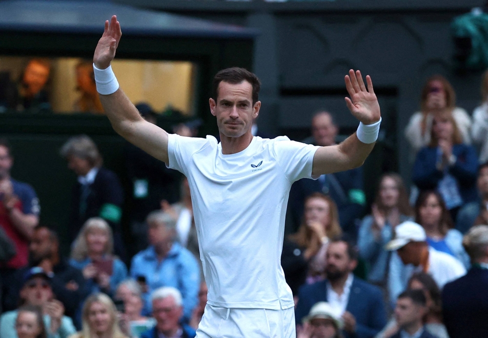Andy Murray departs for retirement at Wimbledon 
