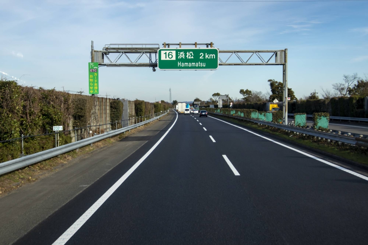Japan's Shin-Tomei expressway to open self-driving lanes.