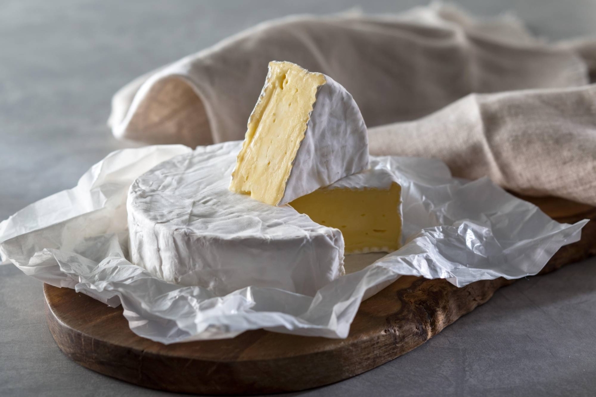 Japanese cheese aims for a distinct local flavor after recent awards.