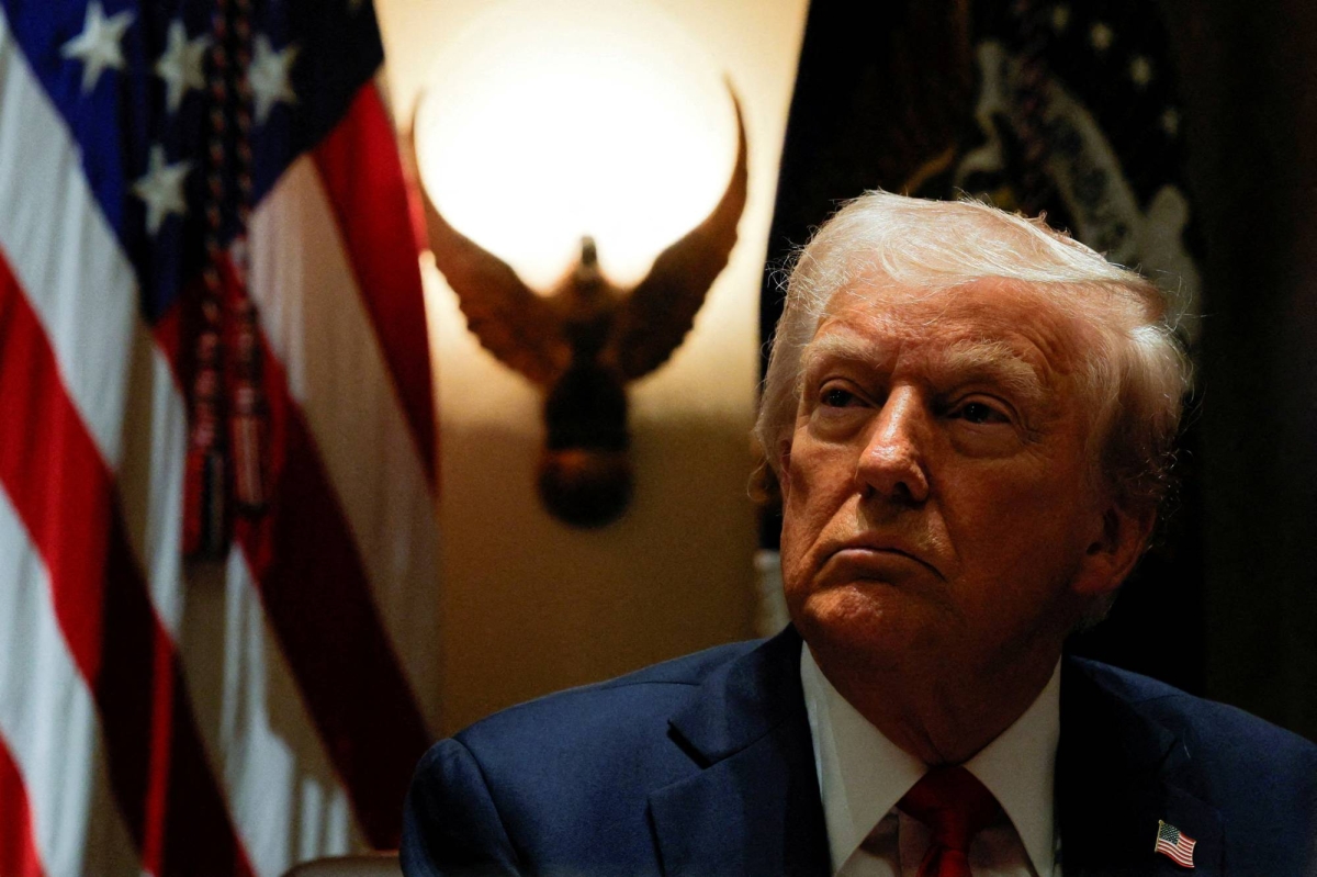  Trump sows confusion on timing of tariffs for Canada and Mexico 