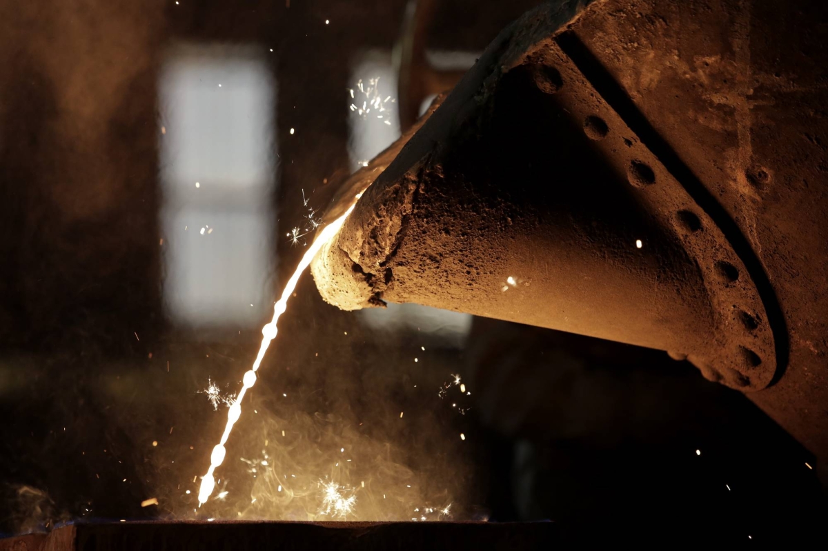  JX Metals cuts price of Japan’s biggest IPO since SoftBank 