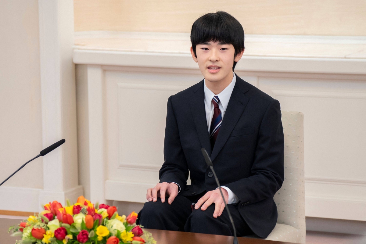  At first news conference, Prince Hisahito pledges to fulfill royal duties 