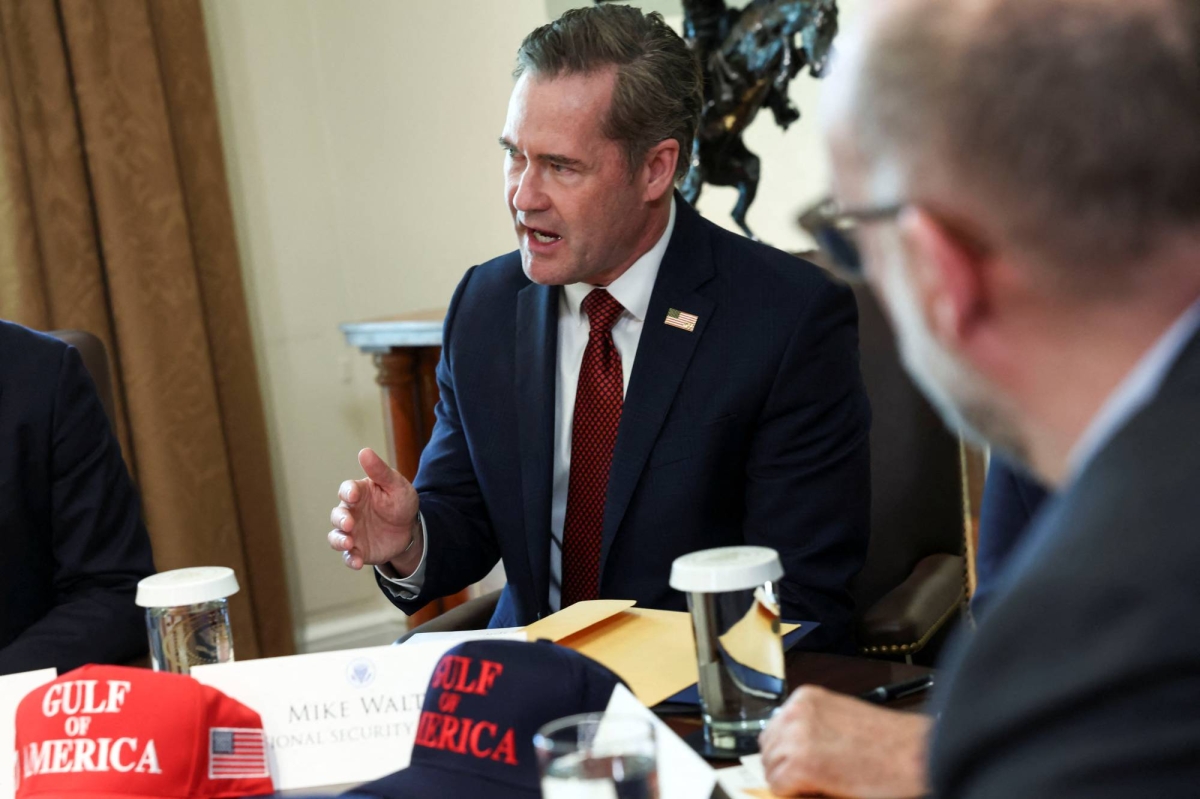  Trump ousts White House national security adviser Waltz, replaces him with Rubio 