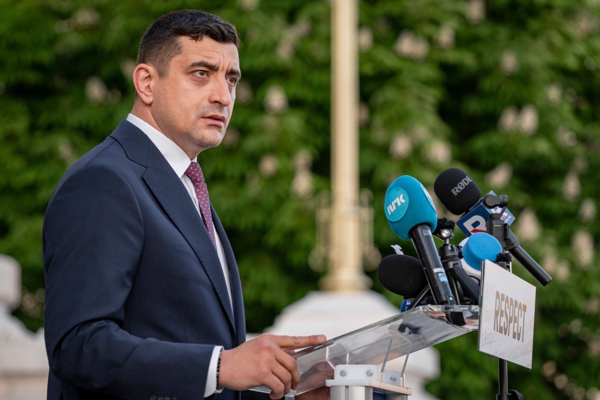  Romanian hard-right leader clear winner in first-round presidential vote 