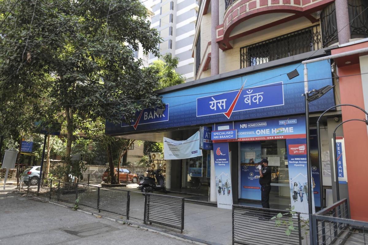  SMFG in talks to buy minority stake in India’s Yes Bank 