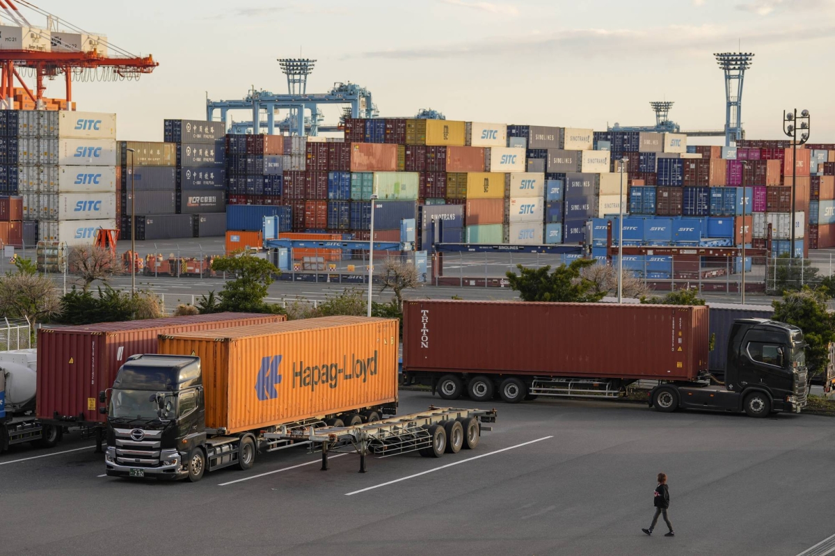Japan’s exports slow as U.S. tariffs bite, risking a recession