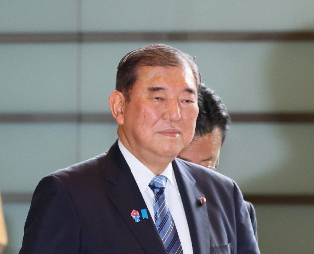  Ishiba inspects MSDF vessels in apparent bid highlight shipbuilding prowess 