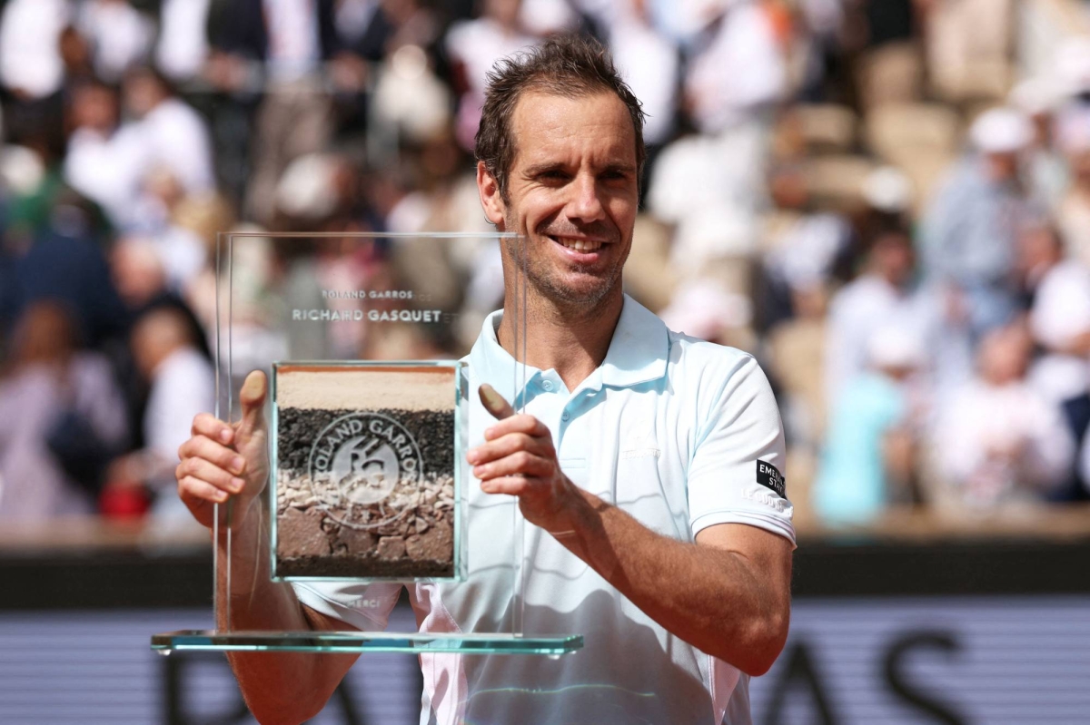  No. 1 Jannik Sinner moves ahead as Richard Gasquet says goodbye at French Open 