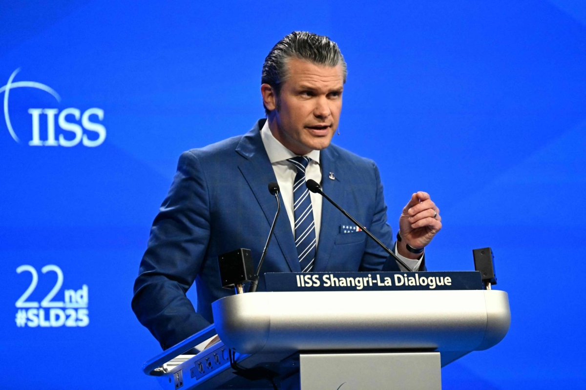  Hegseth warns of Chinese threat to Taiwan, urging allies to upgrade defenses 