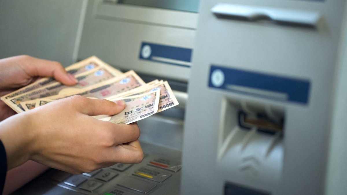 Japan’s top banks consider teaming up on ATMs to cut costs