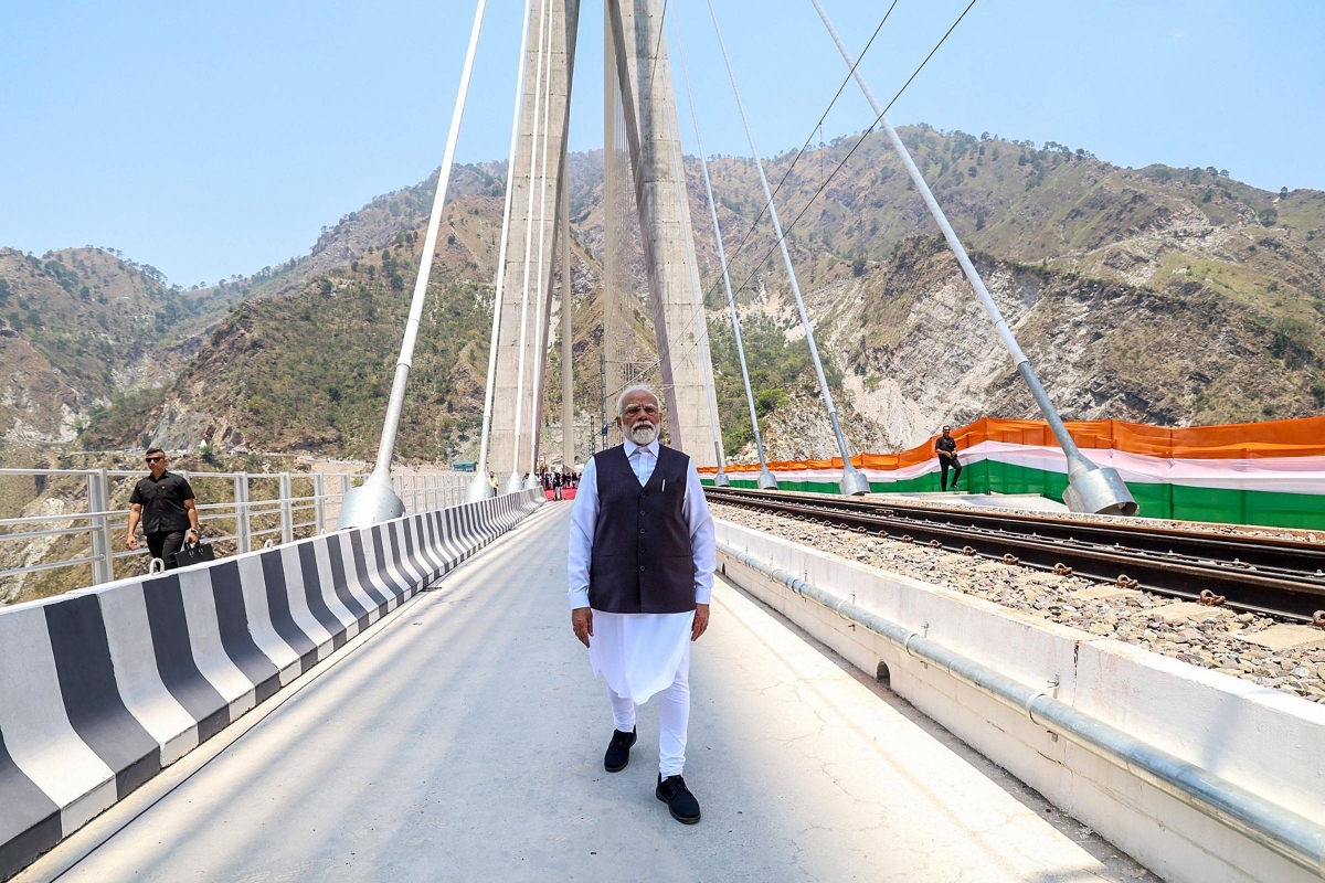  Indias Modi opens strategic railway in contested crown jewel Kashmir 