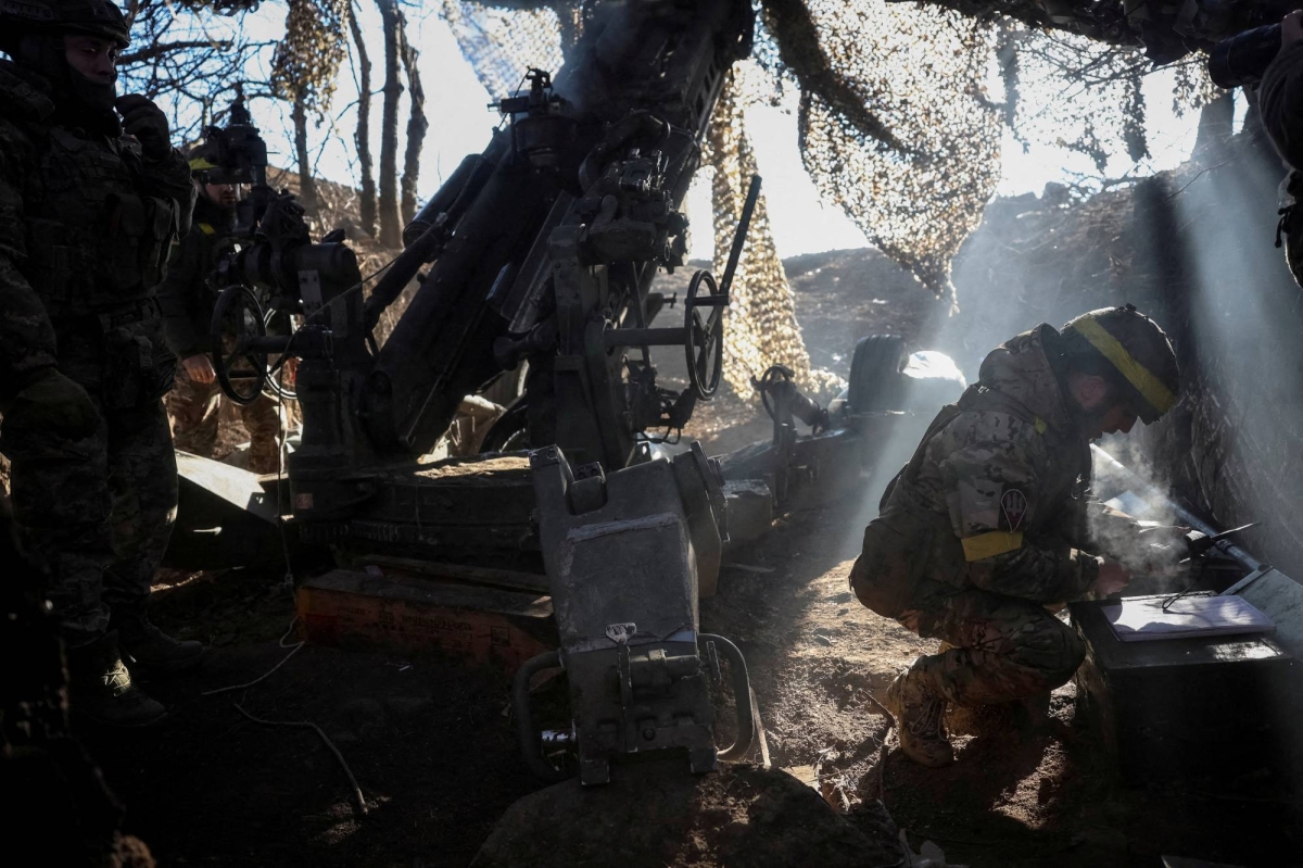  Russian use of chemical weapons against Ukraine widespread, Dutch defense minister says 