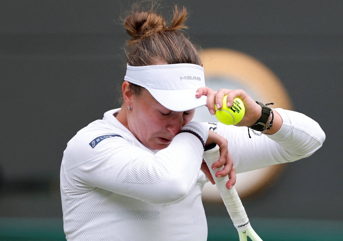  Tearful defending champion Krejcikova knocked out of Wimbledon 