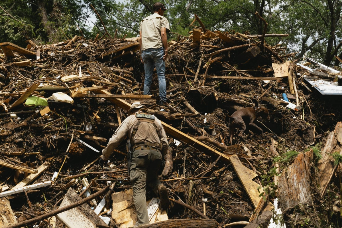  Desperate search for missing girls as nearly 80 dead in Texas floods 