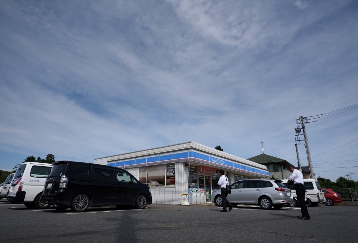  Lawson to let visitors use larger parking lots as paid car campsites 