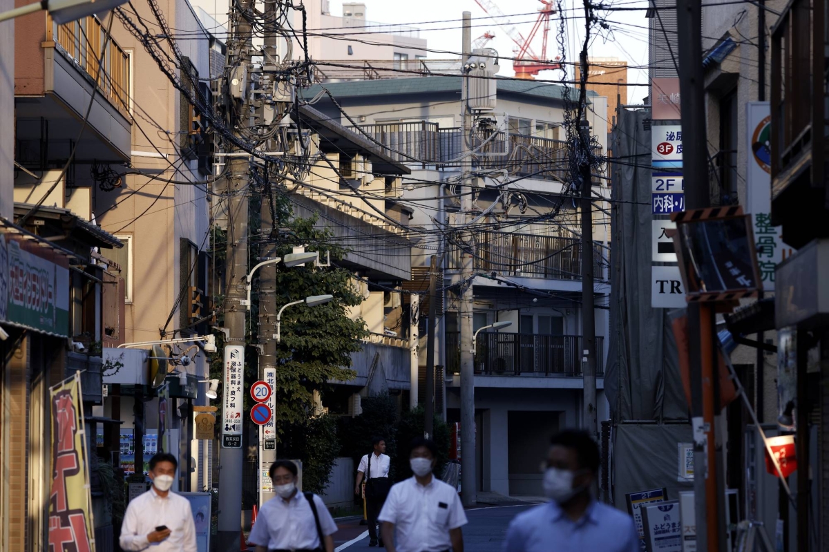  Japan eyes new target for replacing utility poles with underground power cables 
