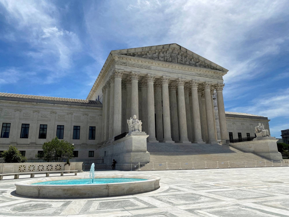 Supreme Court clears the way for Trump to pursue mass federal layoffs