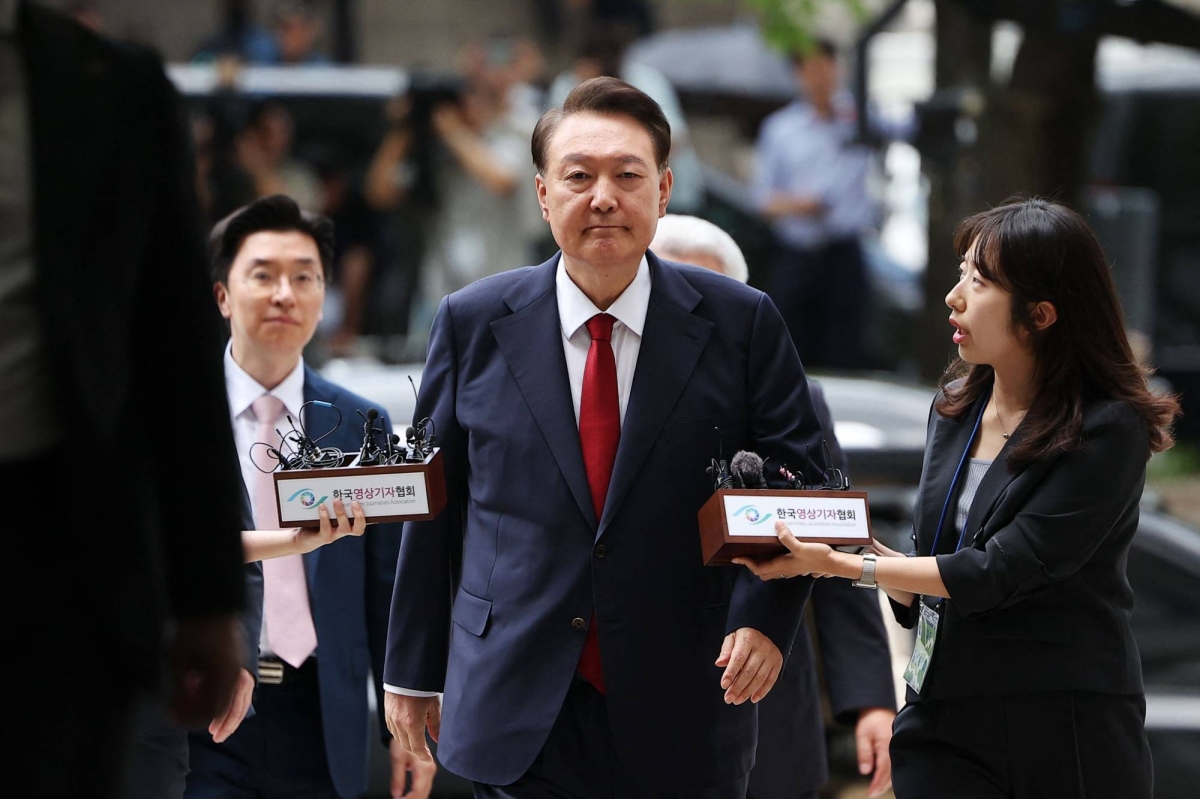  South Korean court orders new arrest of disgraced ex-president Yoon 