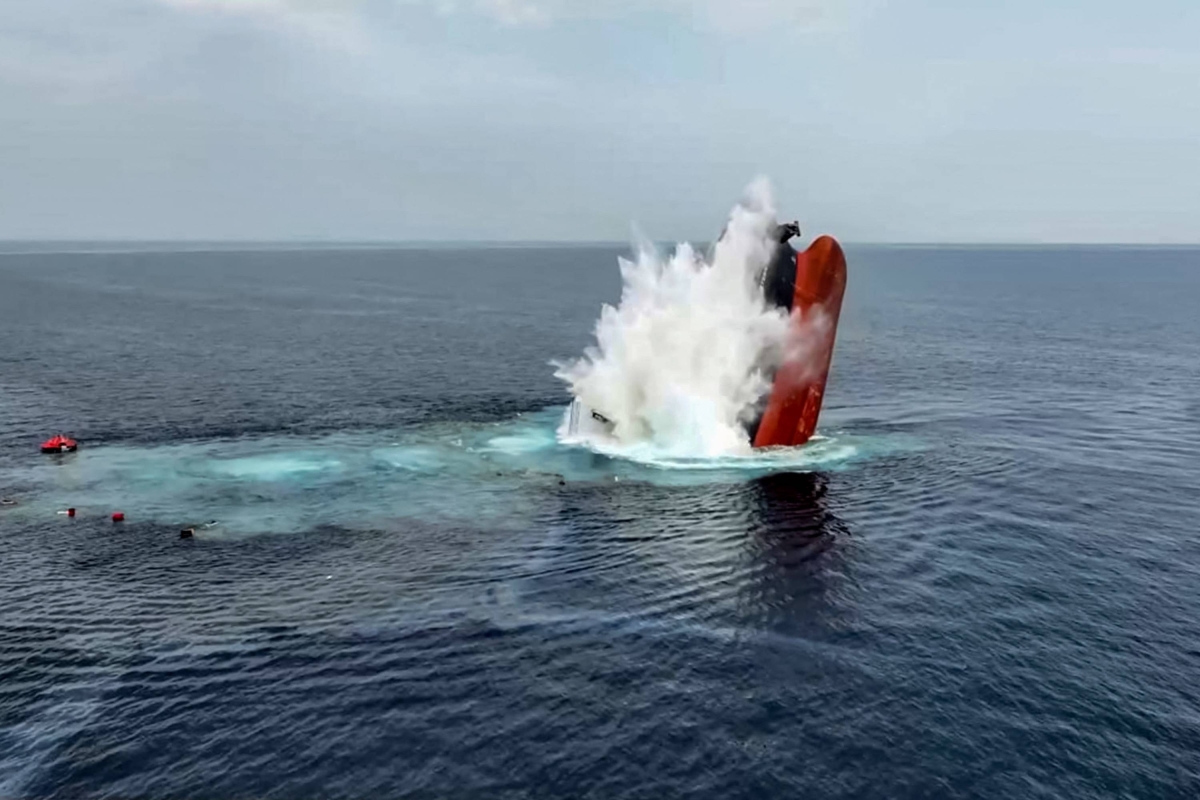  Yemens Houthis claim deadly Red Sea attack on merchant ship 