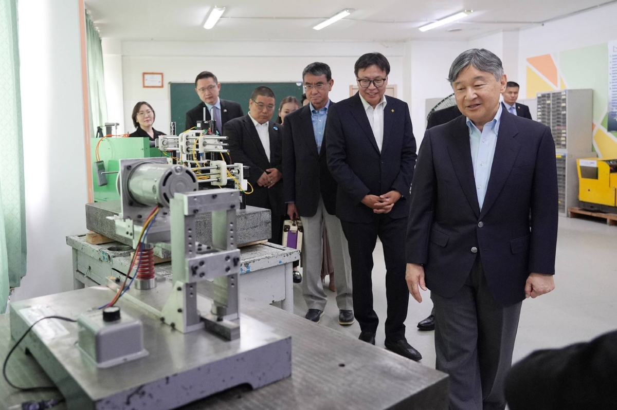 Emperor Naruhito visits <i>kōsen</i> technical school in Mongolia