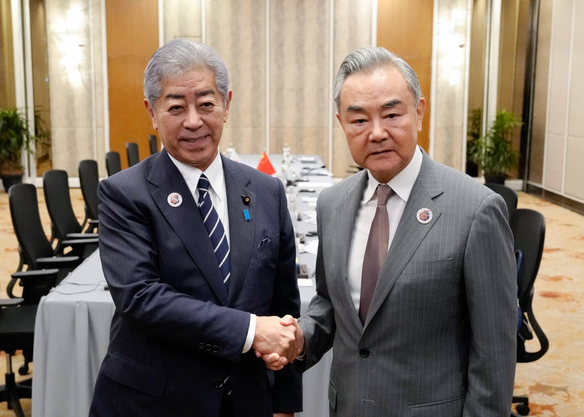  Japan voices strong concern over Chinese military and rare earth moves 