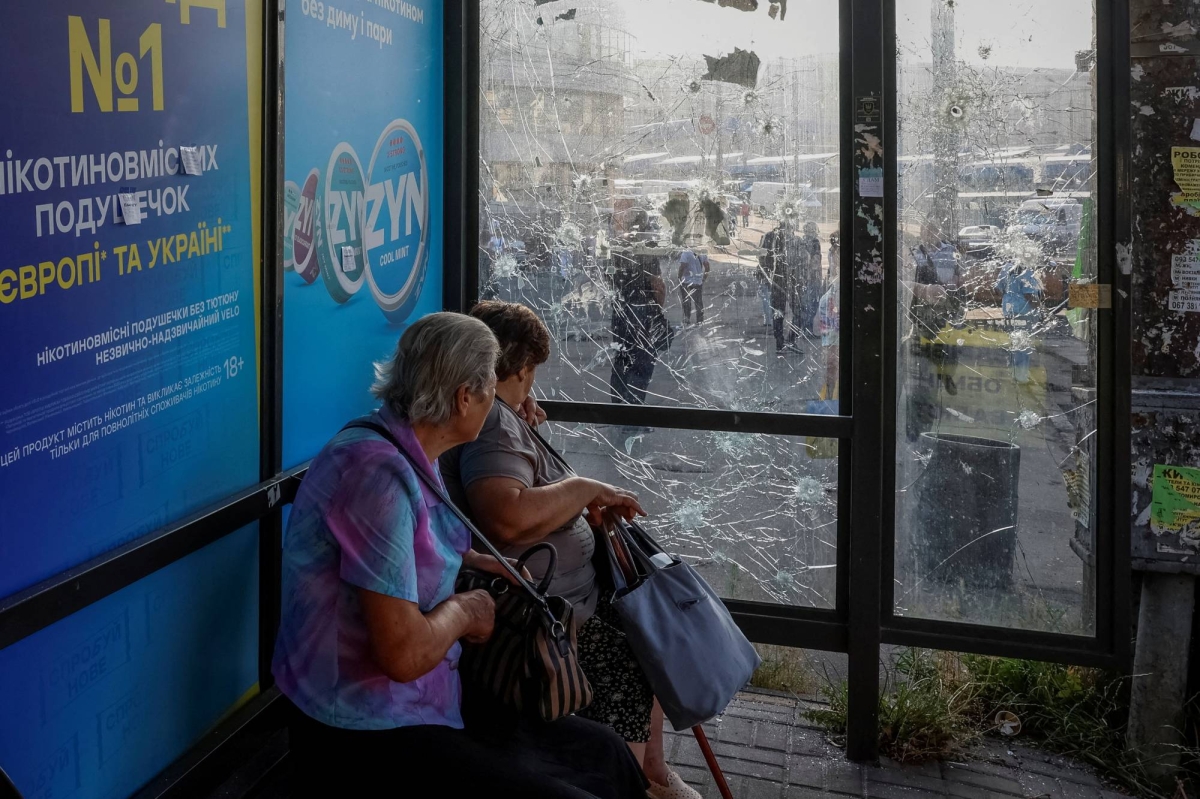  We go on living: Kyiv embraces city routines after nights of terror 