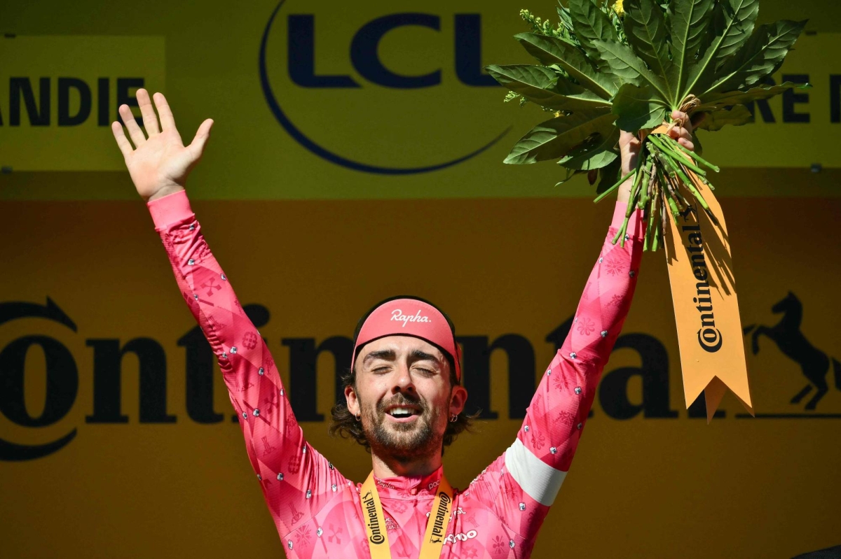 Ben Healy rides to victory in Stage 6 of Tour de France