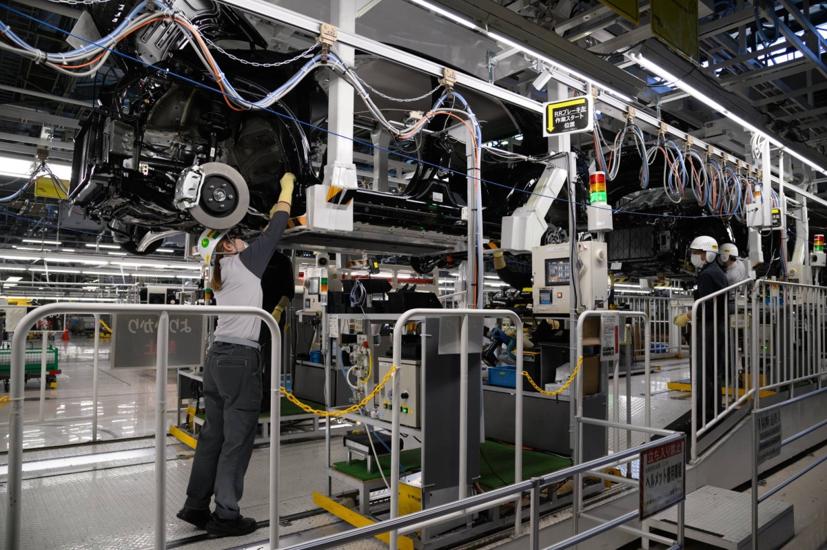 Japan core machinery orders down 0.6% in May