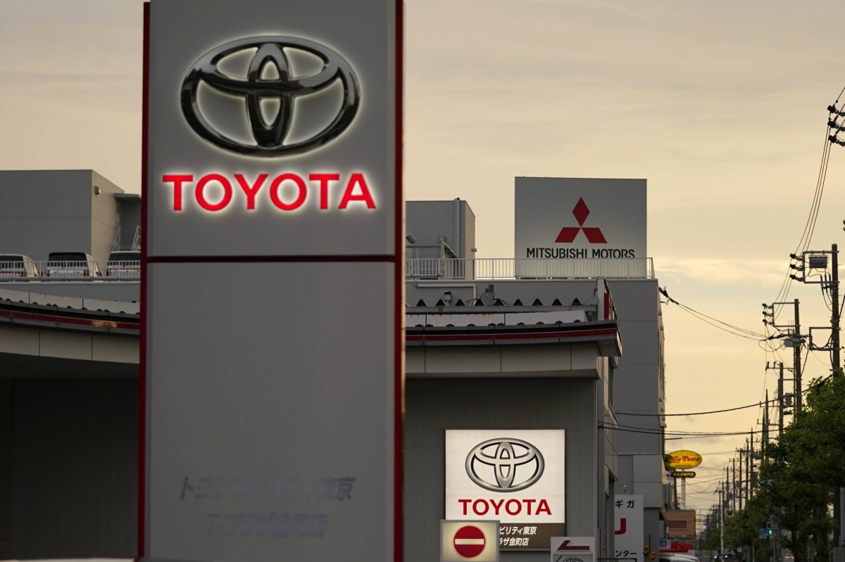 Japan carmakers put squeeze on households with higher loan rates
