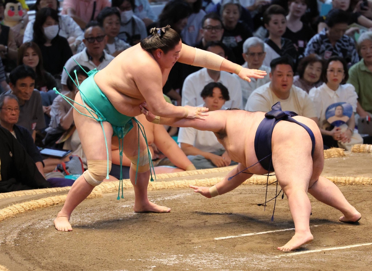 Disappointing start to Nagoya tournament turns into fascinating final stretch