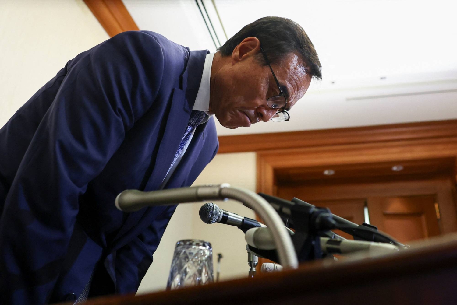 Niinami’s ouster quick but not unusual as corporations protect reputation
