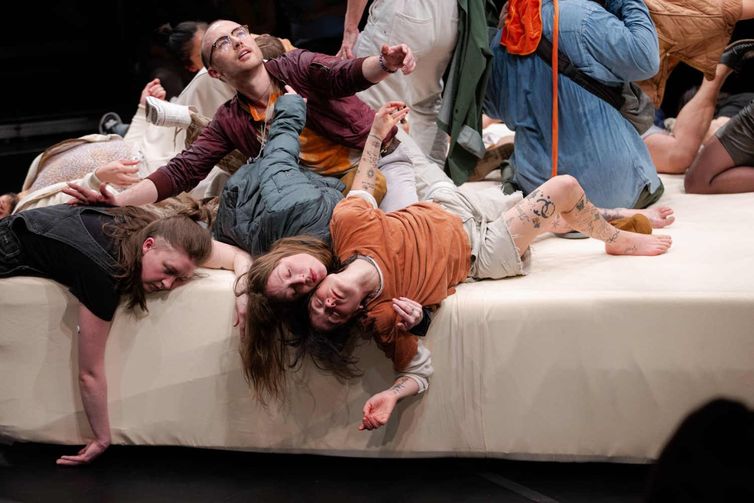 Autumn Meteorite stages a month of inventive theater in Tokyo