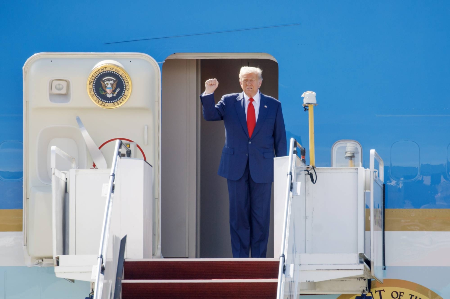 U.S. and China tee up sweeping trade deal for Trump and Xi to finish