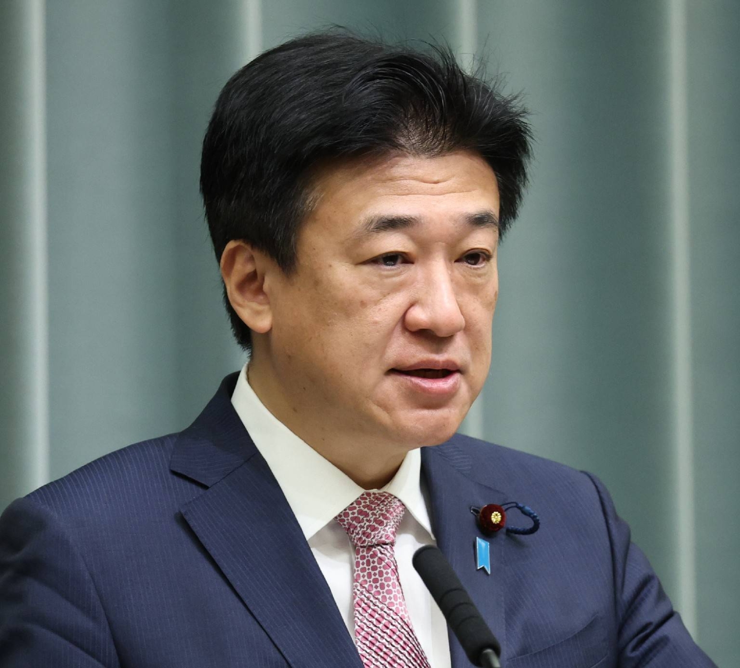 Japan's ministers likely to discuss policy for foreign nationals next week
