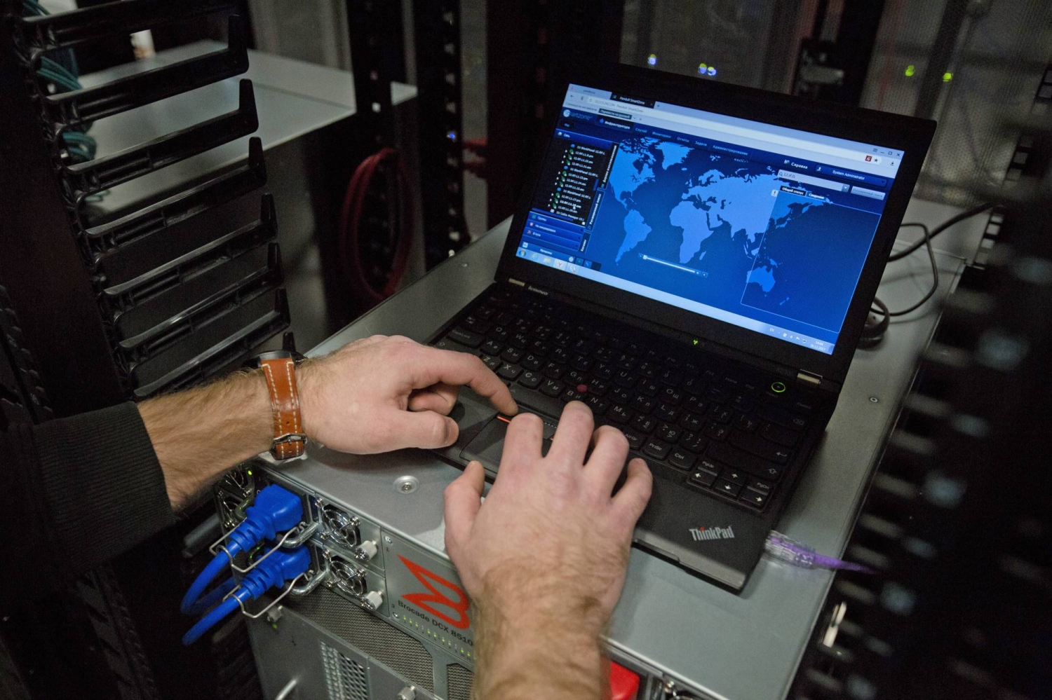 Ex-cybersecurity staffers charged with moonlighting as hackers