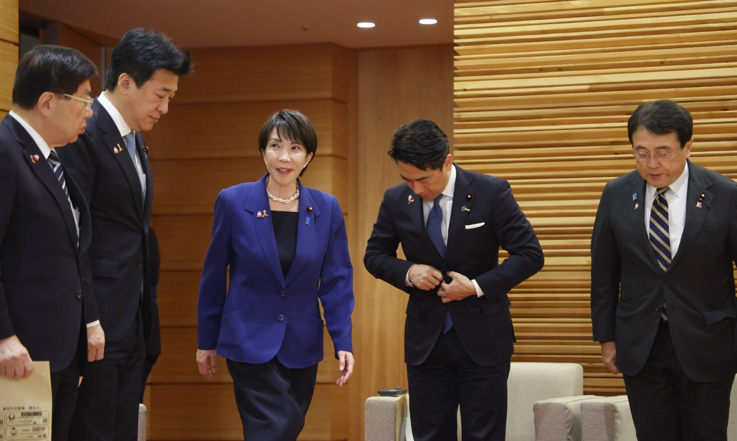 Japan extends SDF deployment in Middle East