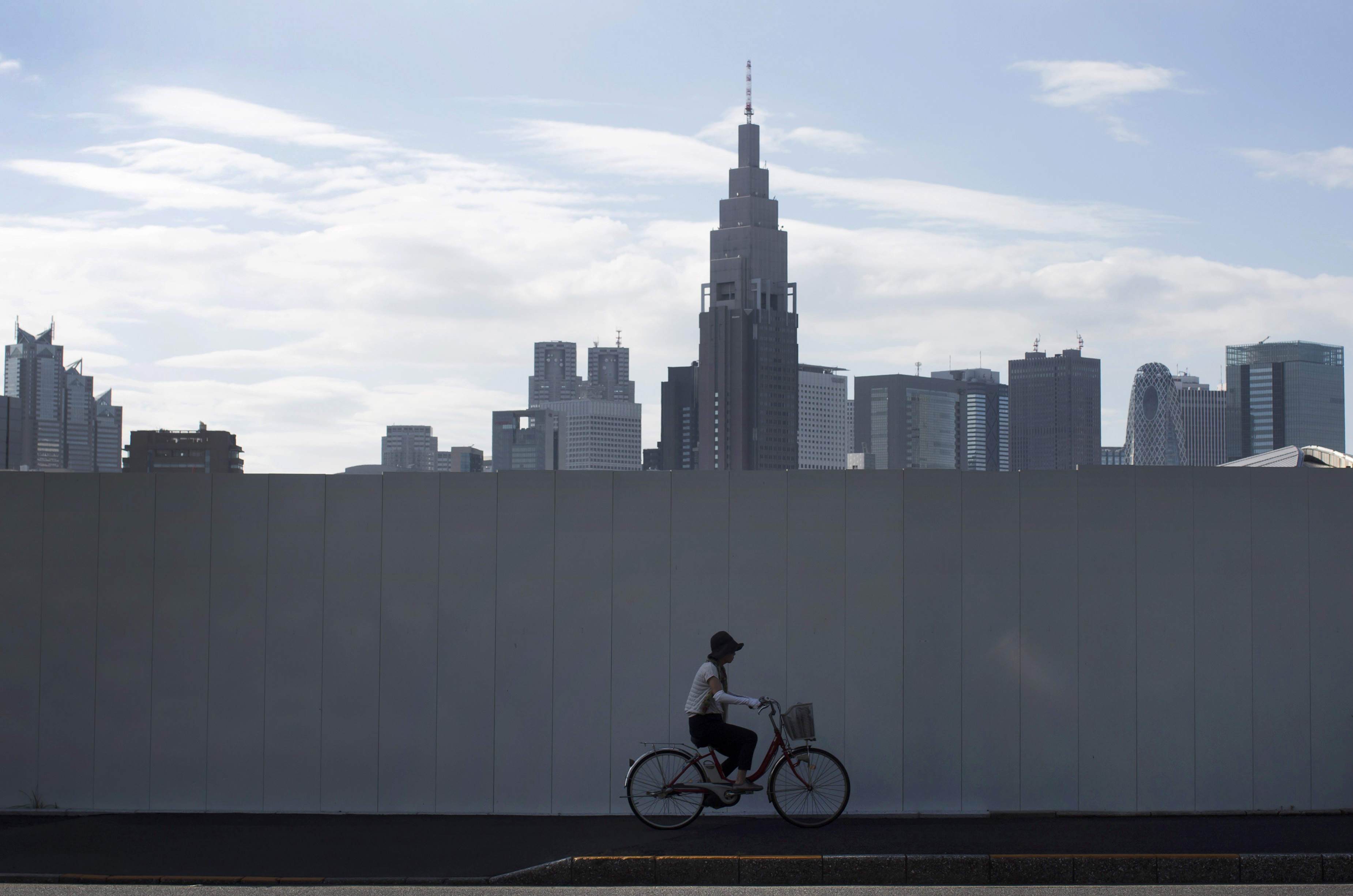 Land prices cease falling in Japan amid demand for tourist