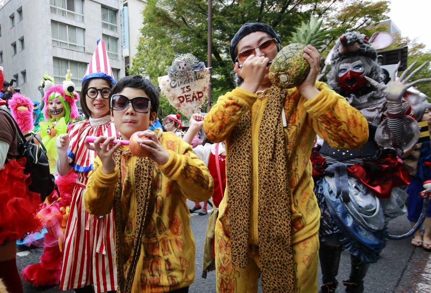 Penmanship  — from the  Kawasaki Halloween Parade, Oct. 30. 