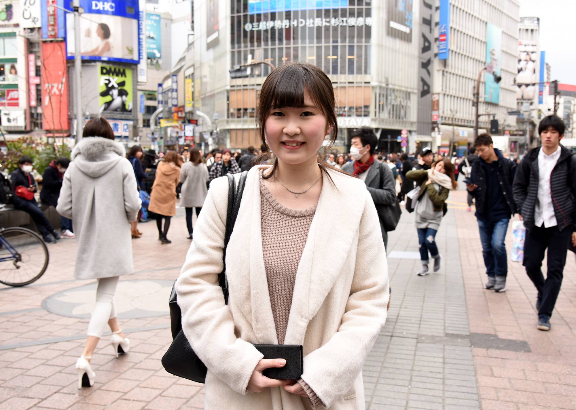 Akane Endo, 18, plans to study literature at a Tokyo university. | SATOKO KAWASAKI