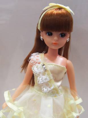 Third generation (1982-86): The third incarnation of Licca-chan was released in the middle of the bubble era.